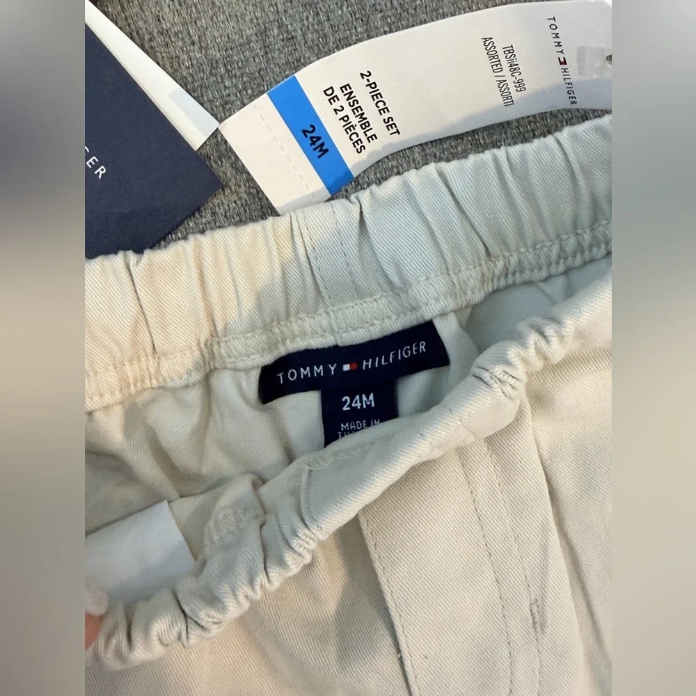Tommy Hilfiger 24M Onesie with collar & Khaki Shorts Set - Picture 7 of 7